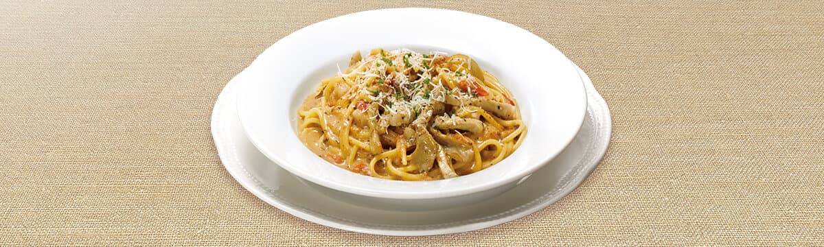国産豚ときのこのポルチーニクリームソースのスパゲッティ