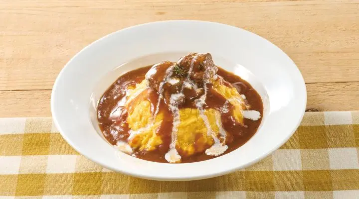 ビーフシチューオムライス