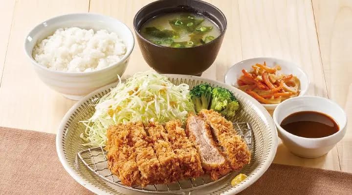 自家製厚切りひれかつ膳