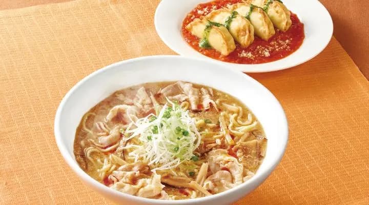 酸辣湯麺&揚げ餃子のトリコロール