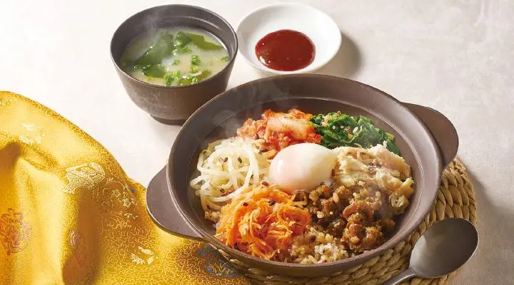 炭火焼肉と彩り野菜の十三穀米美ビンバ(みそ汁・コチュジャンつき)