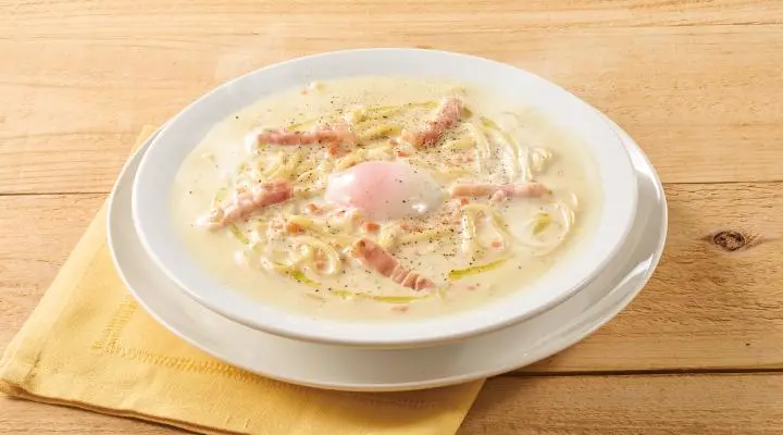 チャウボナーラパスタ+選べるアペタイザーセット(ドリンクバーつき)
