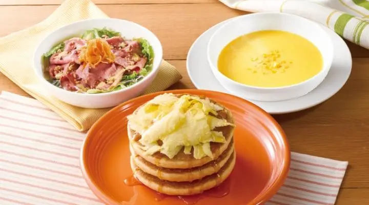 背徳のけずりバターパンケーキ+ローストビーフサラダ+北海道産とうもろこしのポタージュ