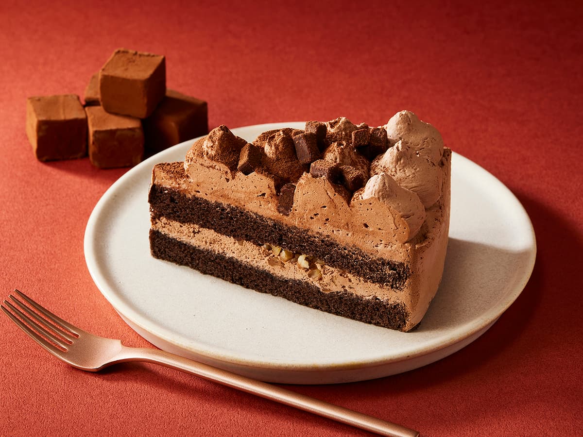 生チョコとナッツのショートケーキ