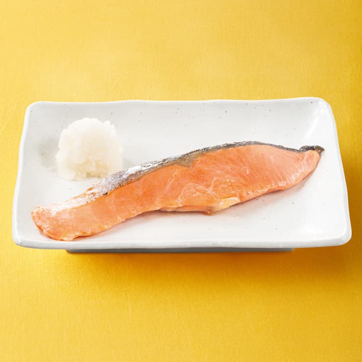Flambierter gegrillter Lachs