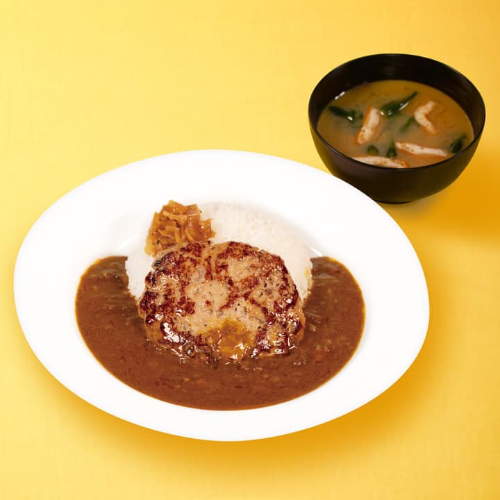 Klassisches Rindfleisch-Curry mit Frikadelle