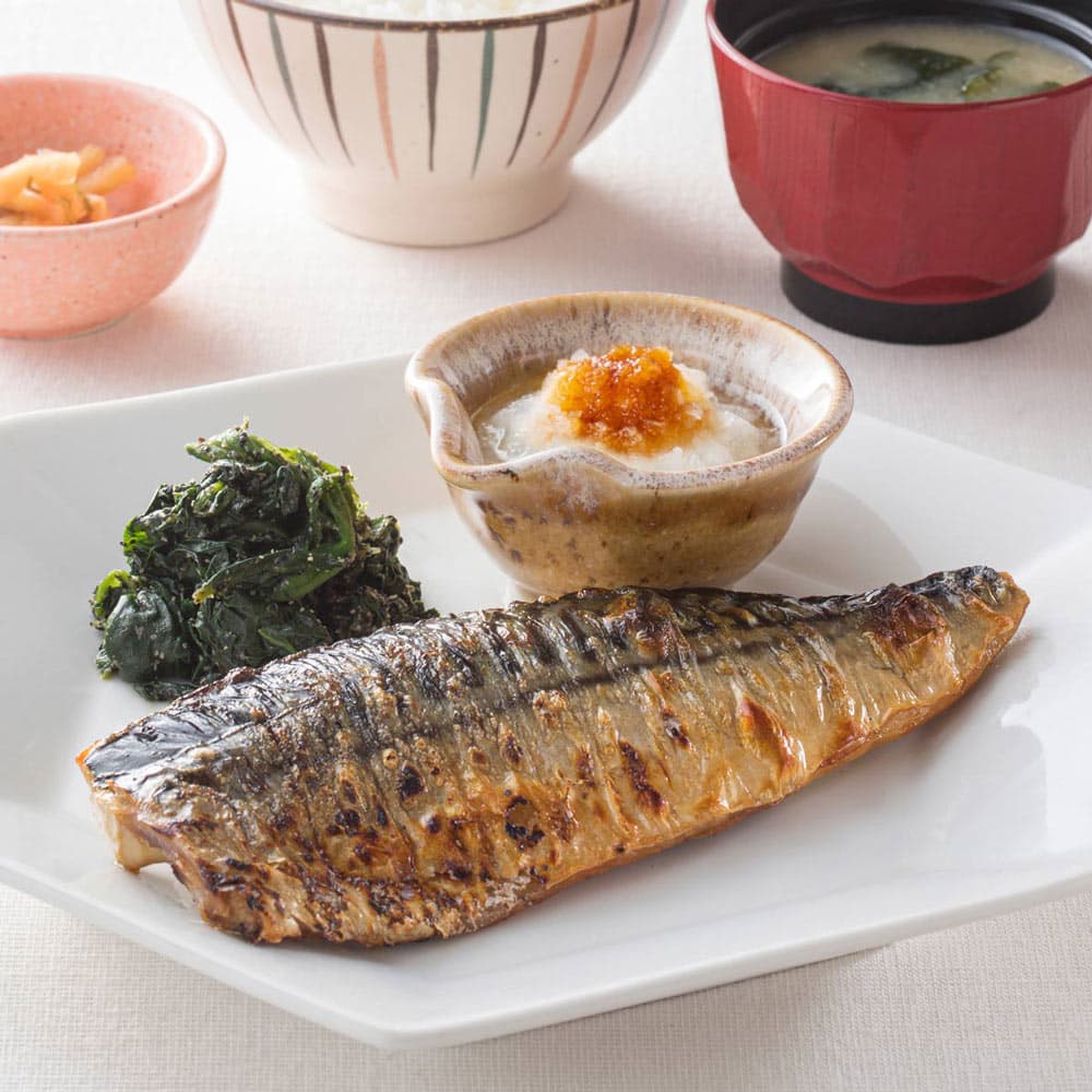 Charcoal-Grilled Mackerel