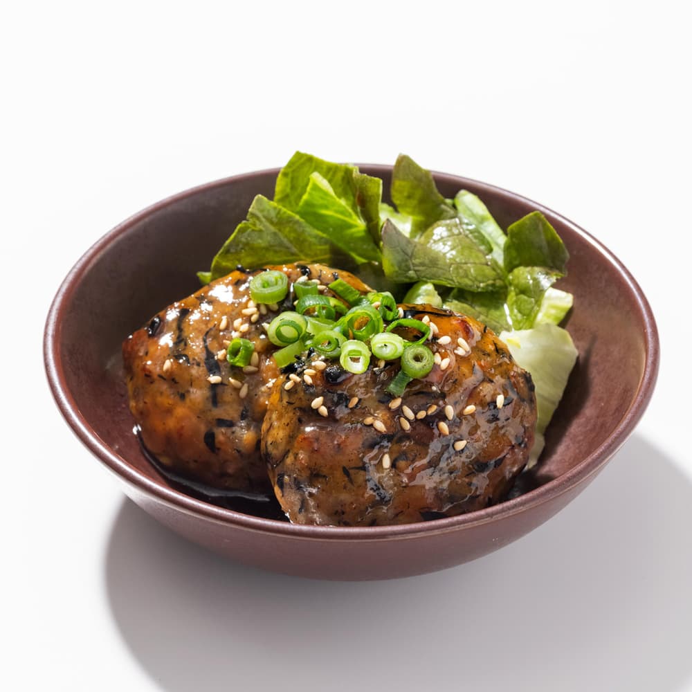 Chicken Meatballs with Hijiki (2 pieces)