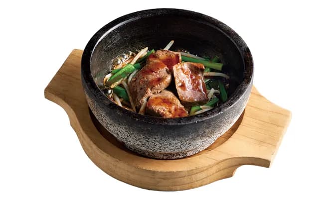燒肉店的真本事!石燒韭菜炒牛肝