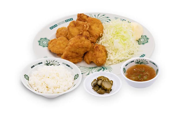 Menú de pollo frito estilo japonés (Karaage)