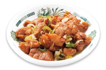 Yakitori (con ensalada de cebolleta)