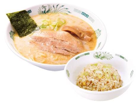 Combo de Tonkotsu Ramen y Medio Arroz Frito