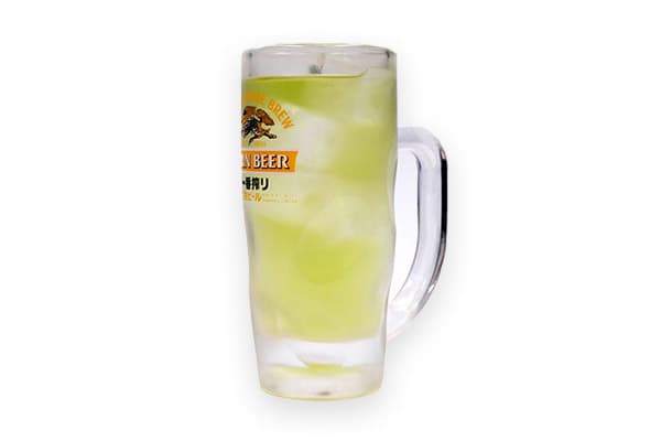 Shochu con té verde (Ryokucha Hai)