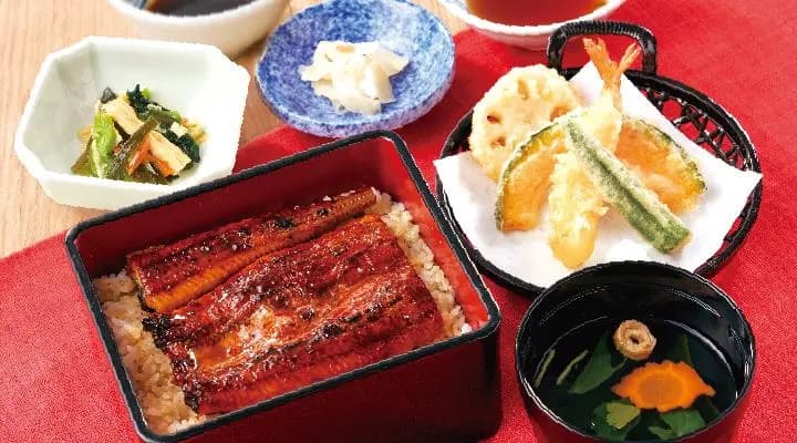 うな重小天ぷら膳(お吸い物・お新香付・小鉢付)