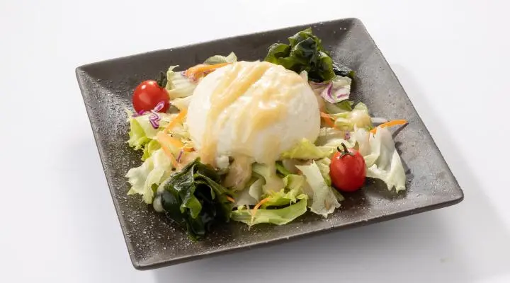 豆富のサラダ(味噌ドレッシング別添え)