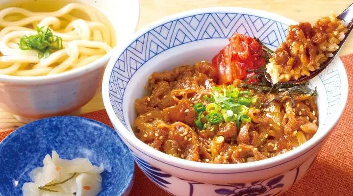 牛カルビ丼選べる小麺・お新香付