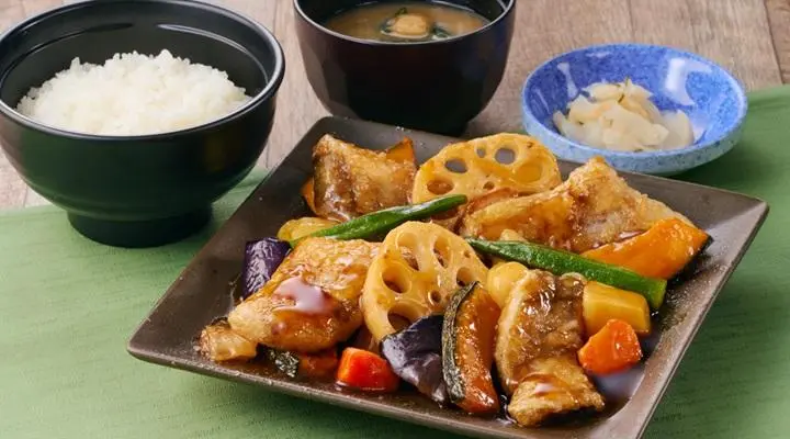 すけそう鱈と彩り野菜の黒酢あんランチ(鱈4個)