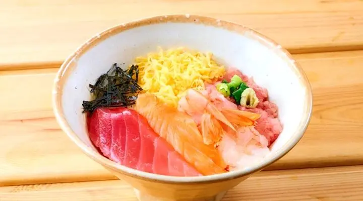 小海鮮丼