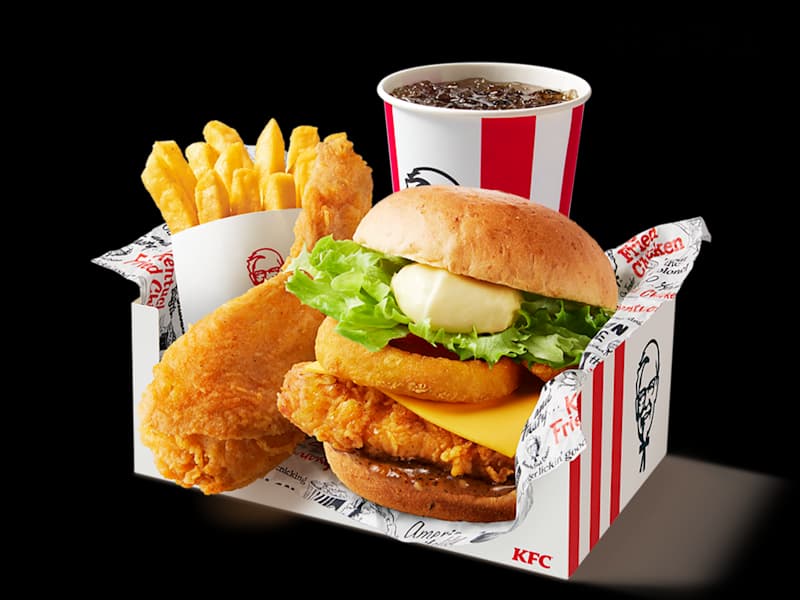 Menu Gourmand Burger au Filet de Poulet et Rondelles d'Oignon