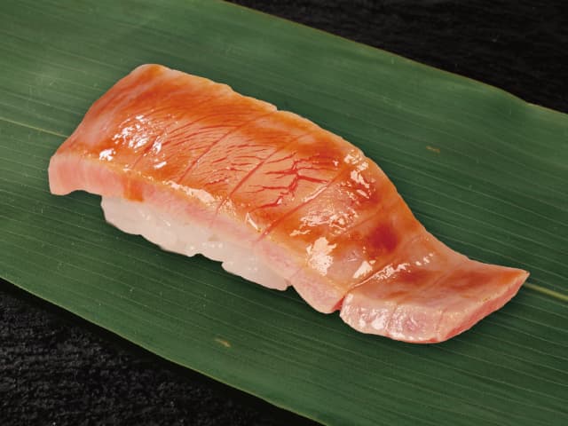 Seared Bluefin Fatty Tuna (1 pc)