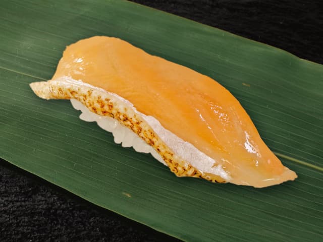 Seared Salmon (1 pc)