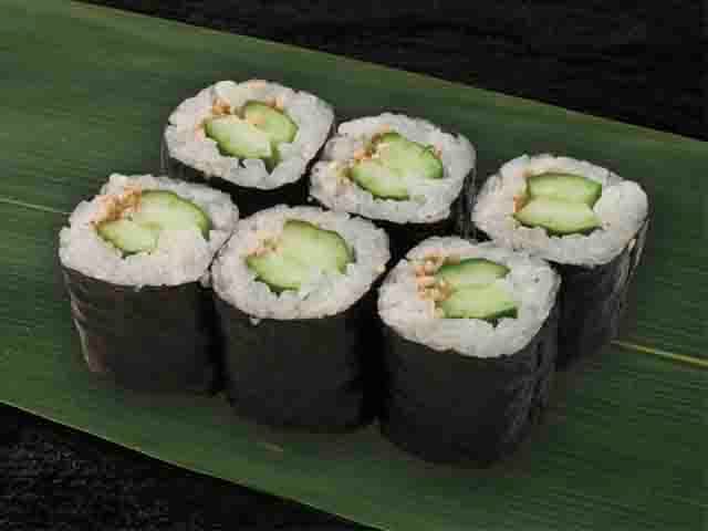 Cucumber Roll (Kappa Maki) (1 roll)