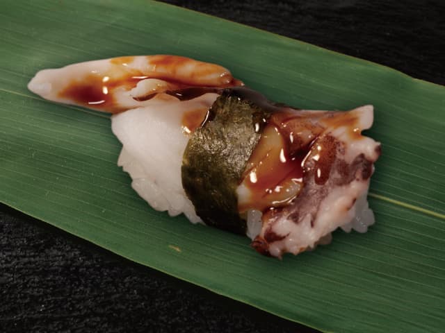 Boiled Squid Tentacles (1 piece)