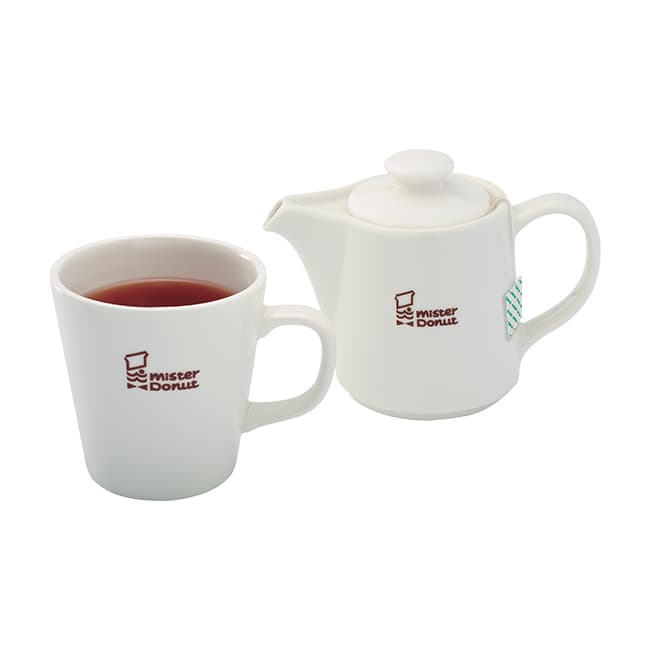 Heißer Darjeeling-Tee (mit Milch oder Zitrone)