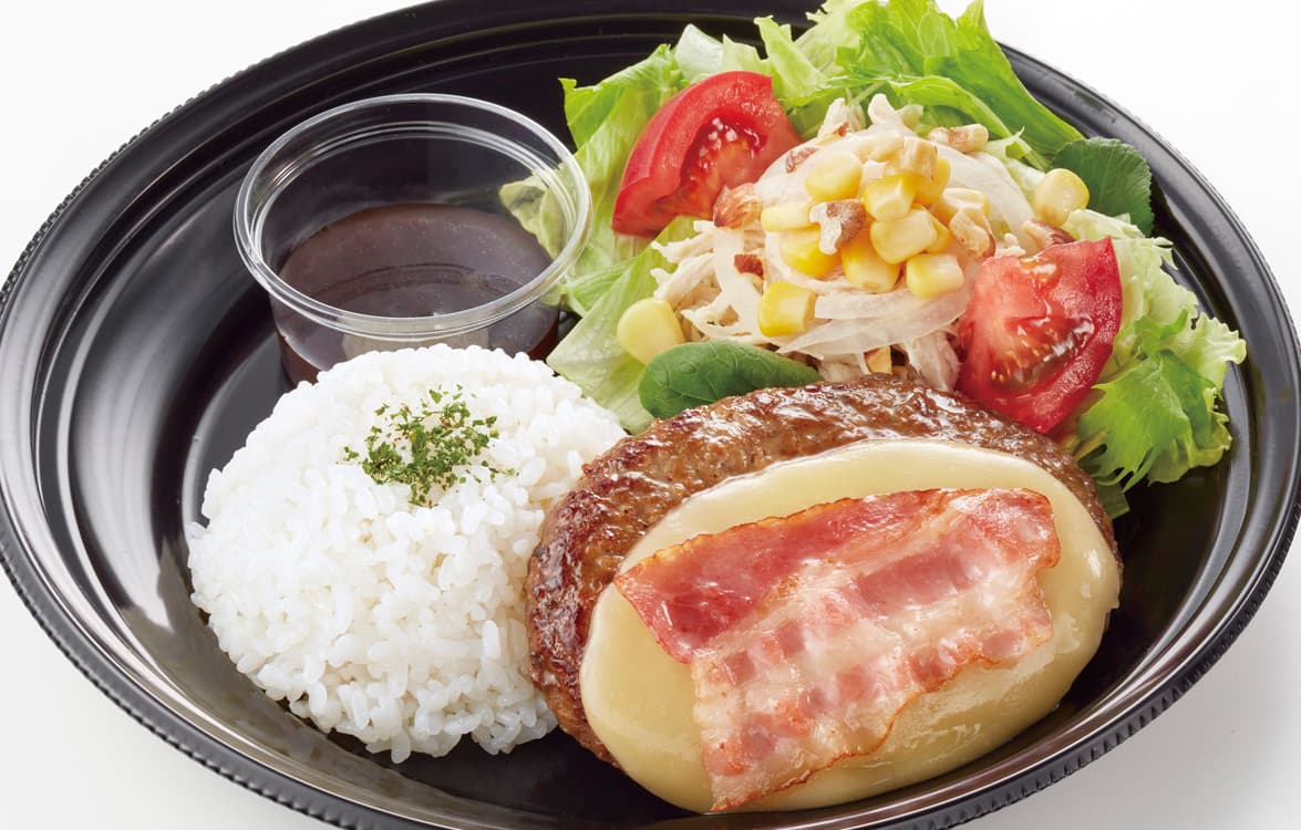 カフェプレートランチ(月曜日)ベーコンチーズハンバーグ&蒸し鶏サラダ