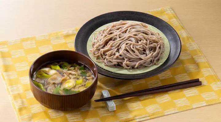 “埼玉秩父”背脂たっぷり肉汁つけ蕎麦