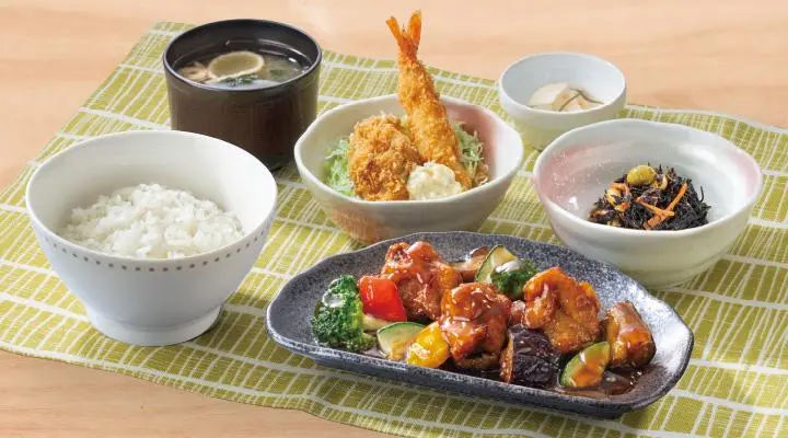 彩り野菜の黒酢から揚げ和膳海老フライ&カキフライ付き