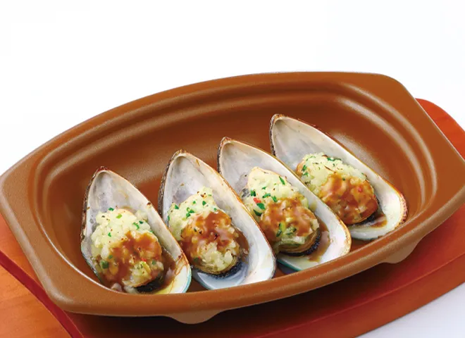 Grilled Mussels with Garlic