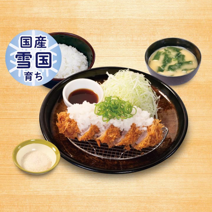 "Domestic Snow-Country Raised" Round Tenderloin Katsu Set Meal with Grated Radish & Ponzu