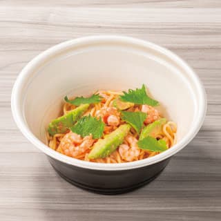 海老とアボカド たらこソース