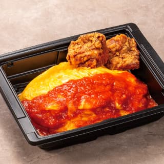 特製ケチャップのオムライス&唐揚げ