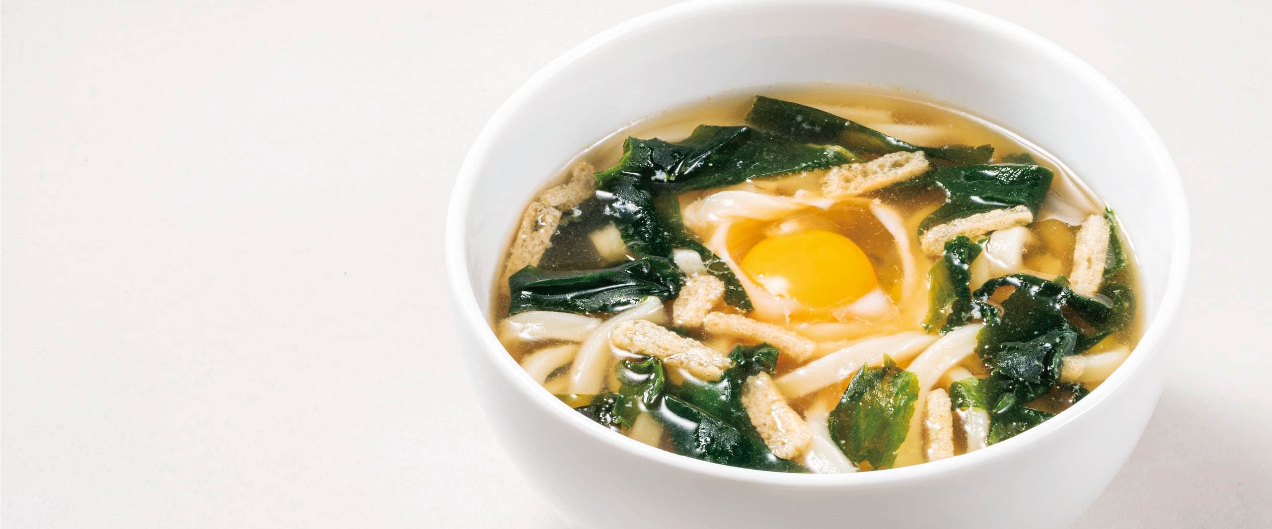 月見わかめうどん