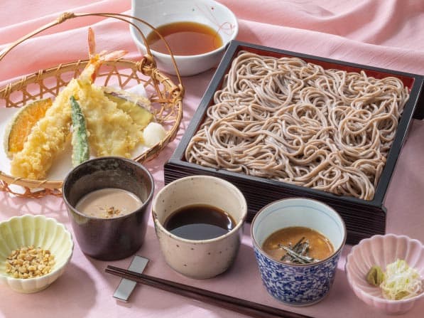 三彩海老天せいろそば