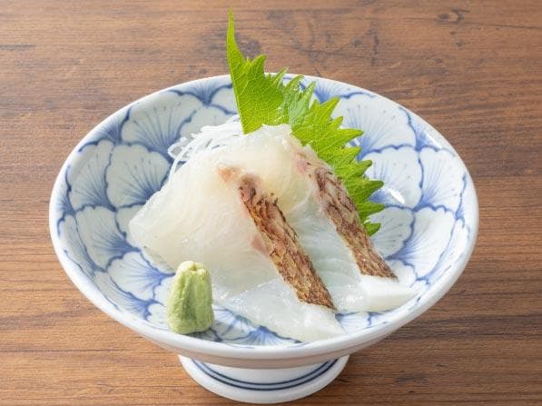 天草産活〆真鯛刺身