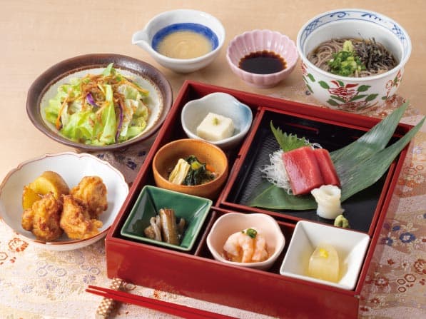 平日限定宴コース(スタンダード飲み放題付き)
