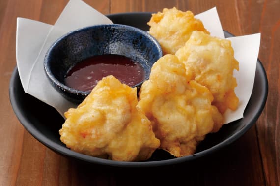 Hähnchen-Tempura mit Pflaumensoße