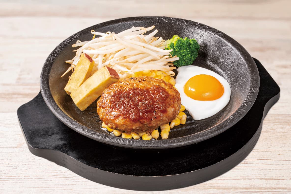 Filete de hamburguesa con huevo frito