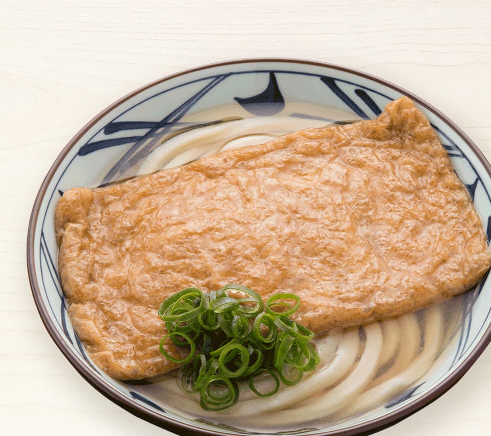 Kitsune Udon (mit süßem, frittiertem Tofu)