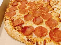 Pizza Pepperoni (Saiz Penuh)